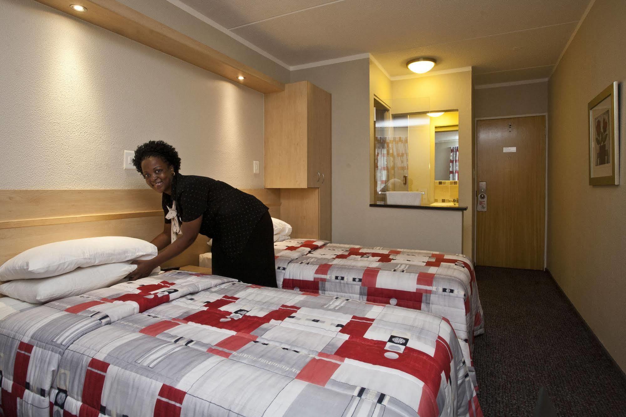 Road Lodge Carnival City Brakpan Экстерьер фото