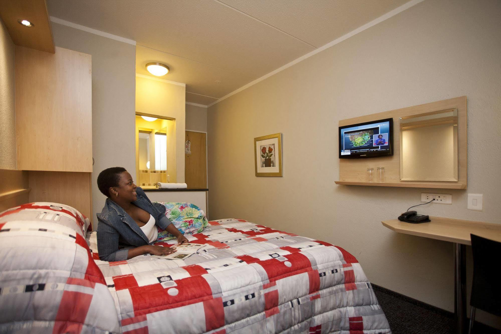 Road Lodge Carnival City Brakpan Экстерьер фото